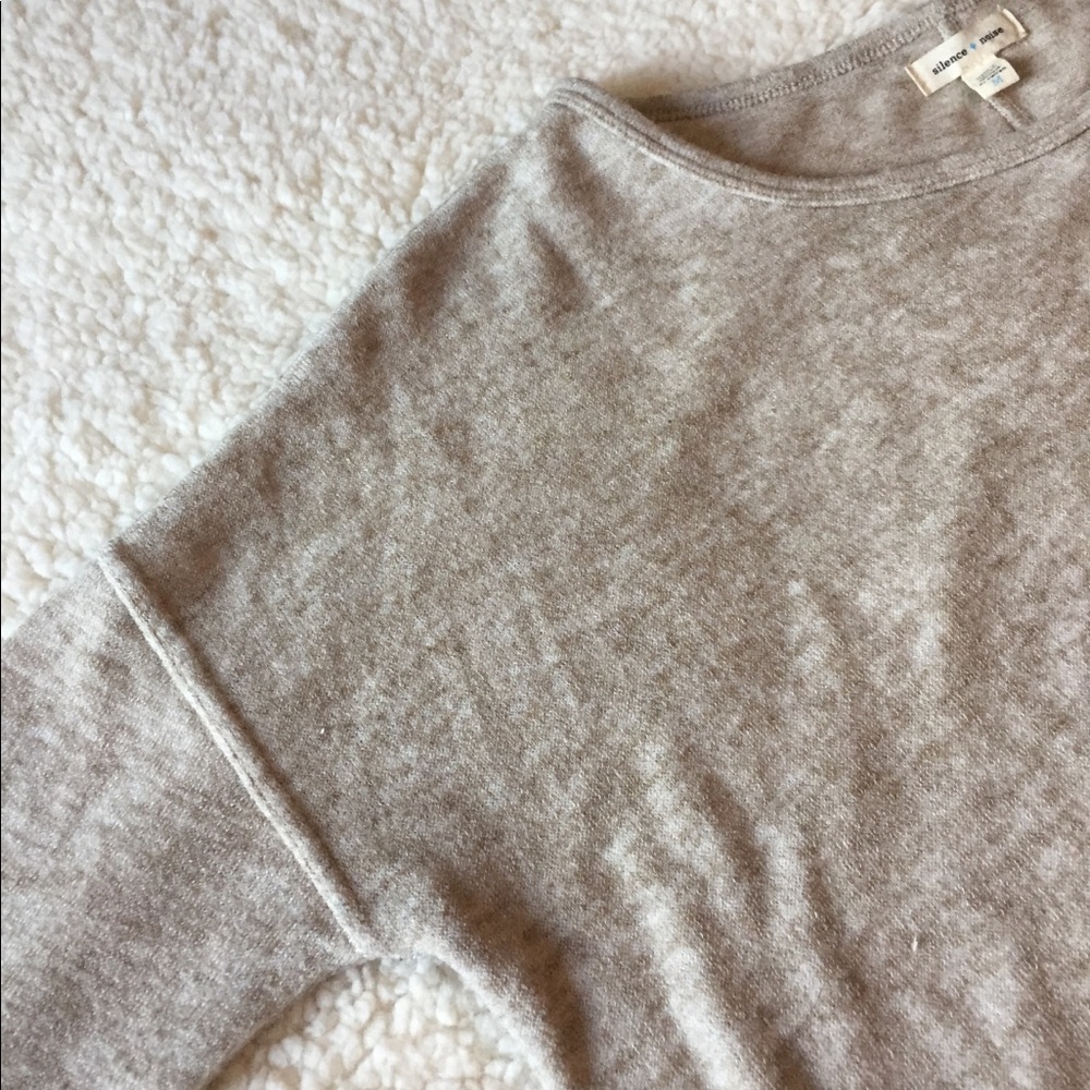 Grey sweater with chiffon detail - Picture 6 of 7